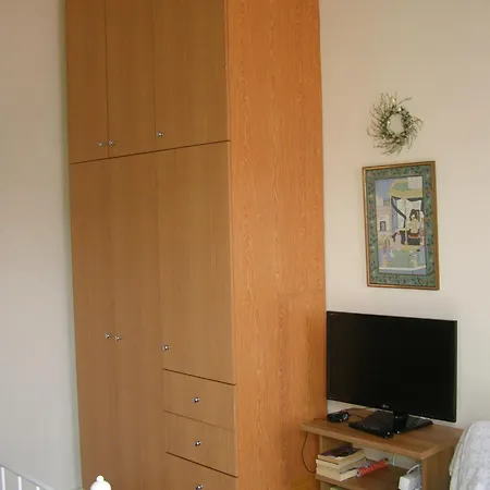 Doll House Next To The Sea * Agii Theodori