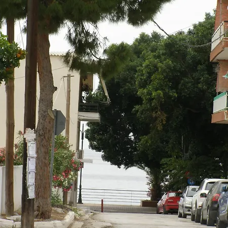 Doll House Next To The Sea * Agii Theodori