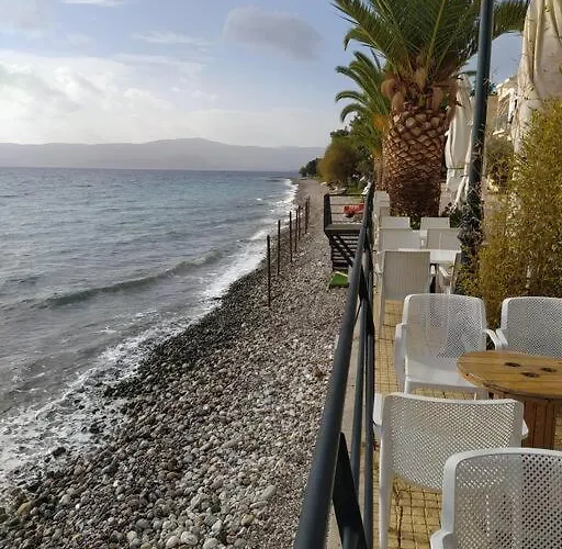 Doll House Next To The Sea Apartmán Agioi Theodoroi (Corinthia)