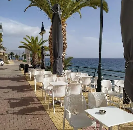 Doll House Next To The Sea * Agioi Theodoroi (Corinthia)