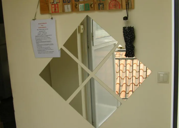 Doll House Next To The Sea * Agioi Theodoroi (Corinthia)