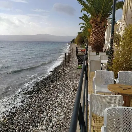 Doll House Next To The Sea Διαμέρισμα Άγιοι Θεόδωροι