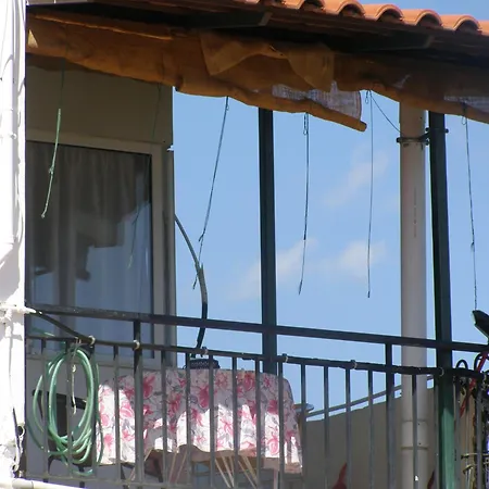 Apartment Doll House Next To The Sea *