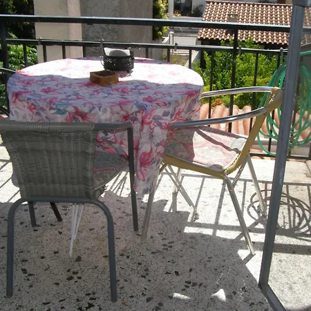 Διαμέρισμα Doll House Next To The Sea