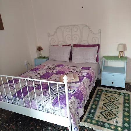 Doll House Next To The Sea أغيوي ثيودوروي